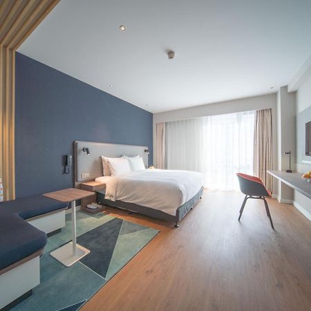 Holiday Inn Express Shanghai Huijin By Ihg Luaran gambar